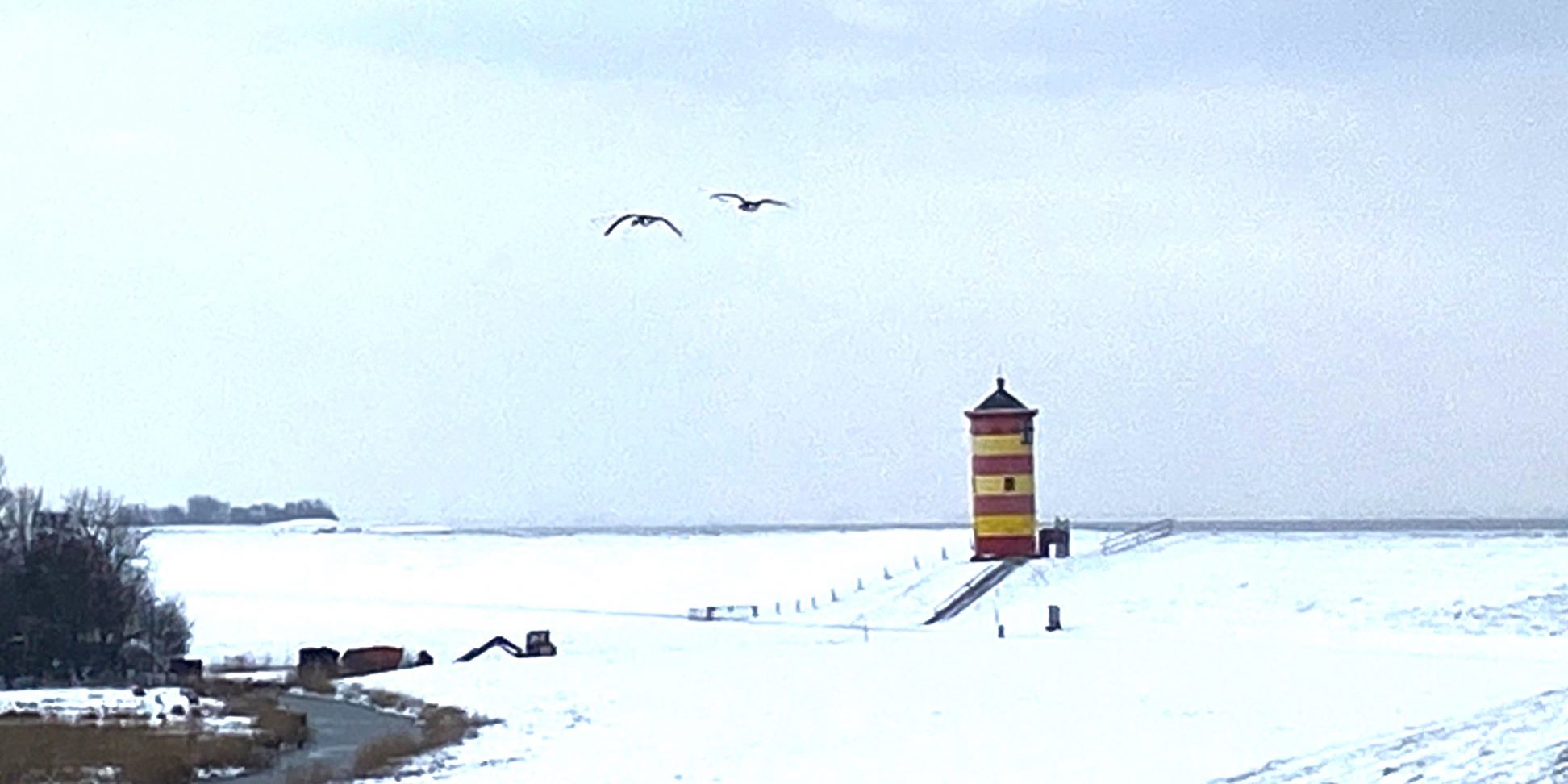 Pilsumer Turm im Februar 2025